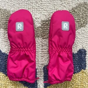 Reima toddler mittens NWOT